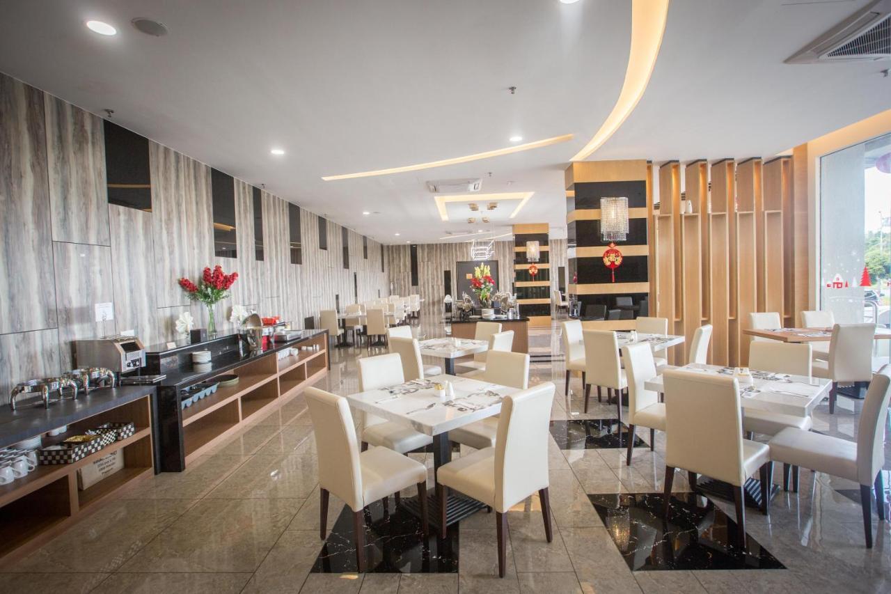 Lintas Platinum Hotel Kota Kinabalu Buitenkant foto