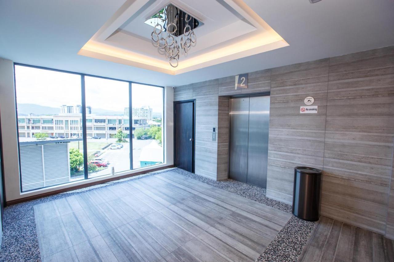 Lintas Platinum Hotel Kota Kinabalu Buitenkant foto